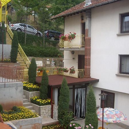 Guest House Rusalka Shipkovo  Esterno foto