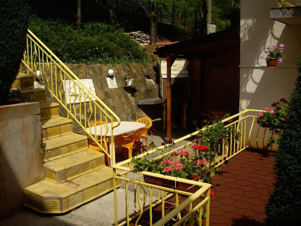 Guest House Rusalka Shipkovo  Esterno foto